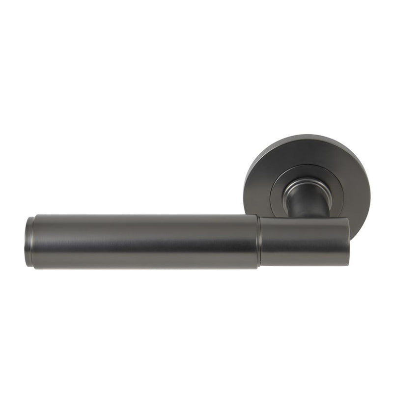 Verge Plain Lever Round Rose Passage Set Graphite Nickel