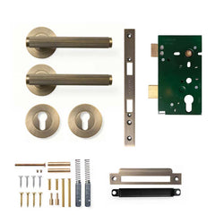 Momo Bellevue Lined Lever Mortice Entrance Set - Dark Brushed Brass