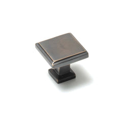 Momo Lucca Square Knob 30mm Antique Brass