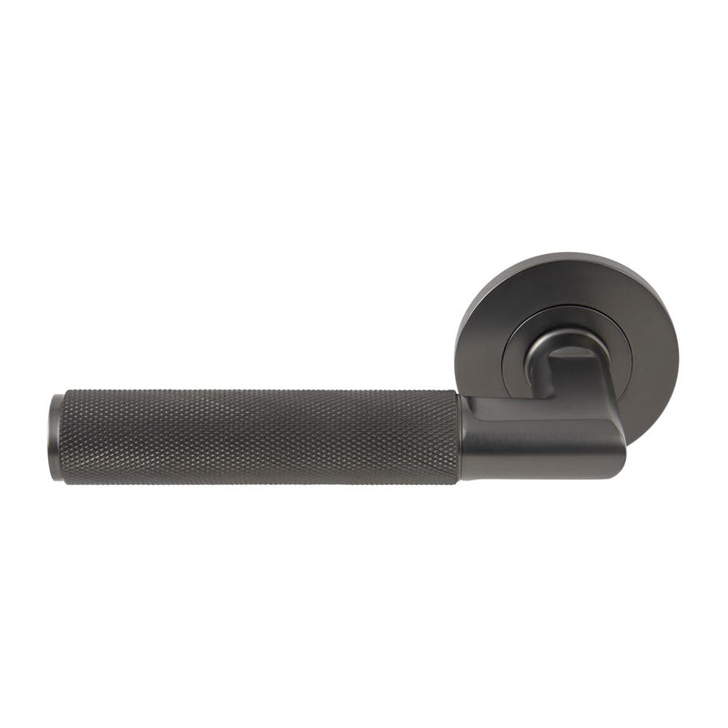 Lumina Diamond Knurled Lever Round Rose Passage Set Graphite Nickel