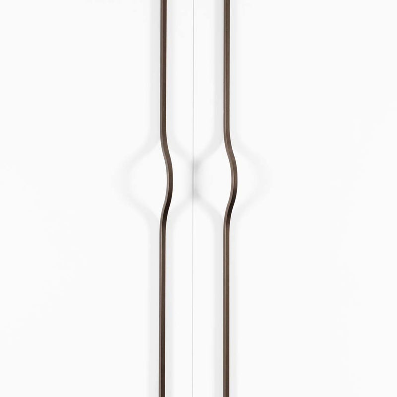 Momo Brave Bow Handle 1120mm Metallic Golden Brown