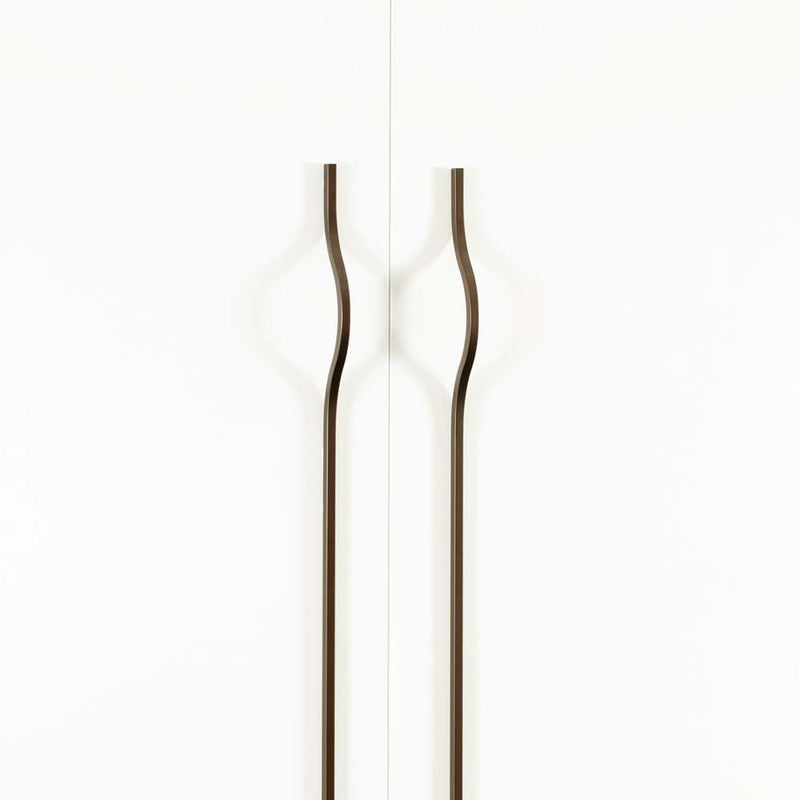 Momo Brave Bow Handle Off-Centred 992mm Metallic Golden Brown